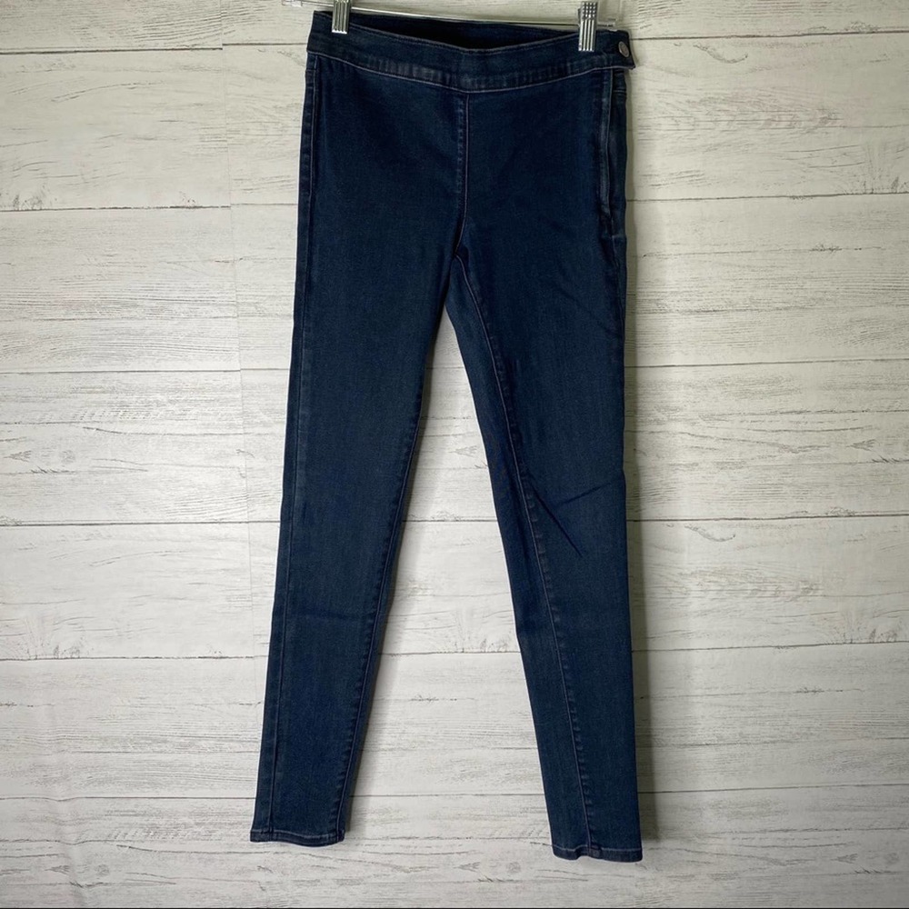 Levi’s flat front skinny jeans